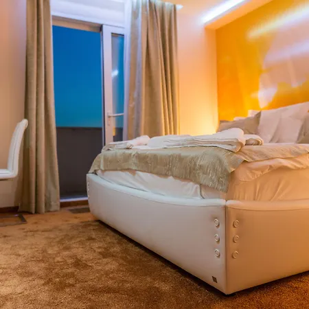 Casa de hóspedes Adriatica Dream Luxury - Free Parking