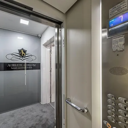 Adriatica Dream Luxury - Free Parking ゲストハウス