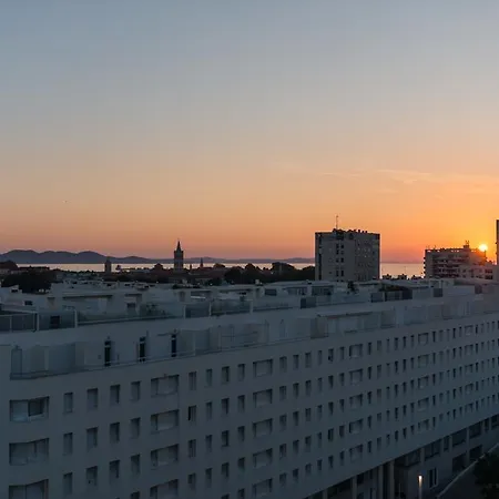 Adriatica Dream Luxury - Free Private Parking 扎达尔