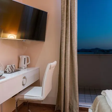 Adriatica Dream Luxury - Free Private Parking 扎达尔