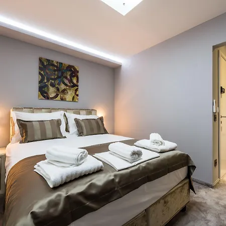 Гостевой дом Adriatica Dream Luxury - Free Parking Задар